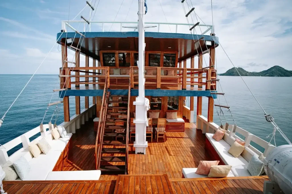 Outdoor lounge area aboard Alore