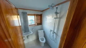 Private ensuite bathroom in an Ayvara Deluxe Cabin