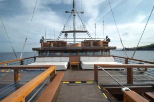 Open dive deck aboard Cheng Ho