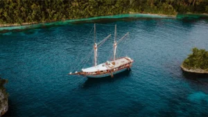 Exterior of the 33-metre Dewata phinisi