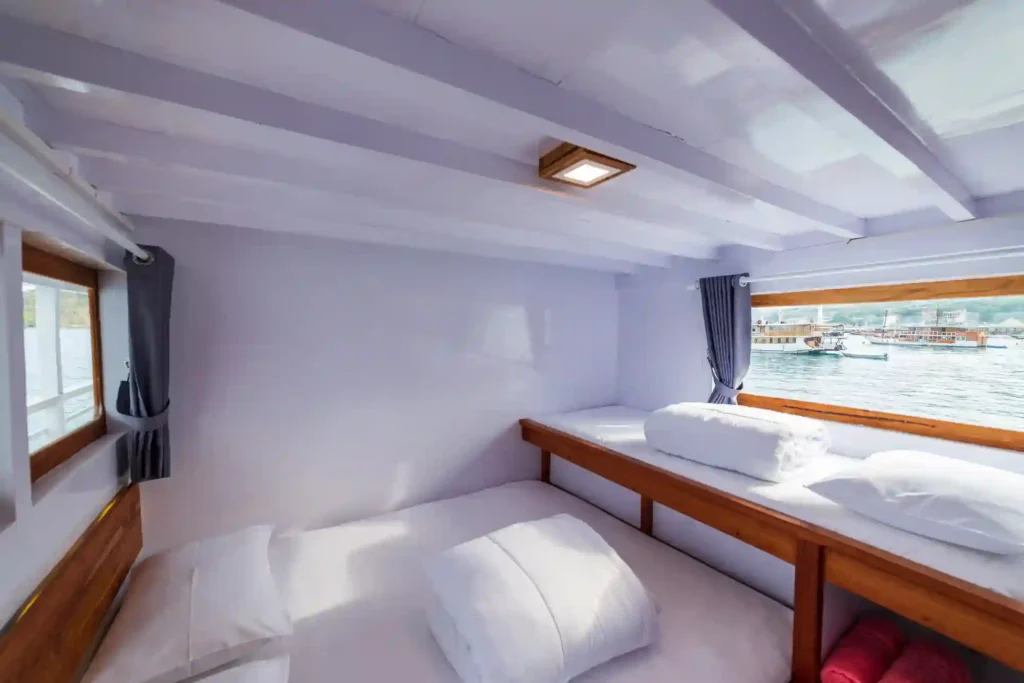 Triple Cabin aboard Jessie phinisi