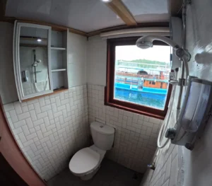 Ensuite bathroom of the Superior cabin aboard Lady Grace