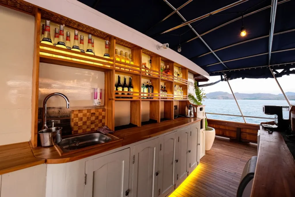 Deck relaxation area aboard Magia II