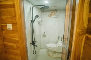 Private bathroom in Maipa Deapati Upper Cabin 6