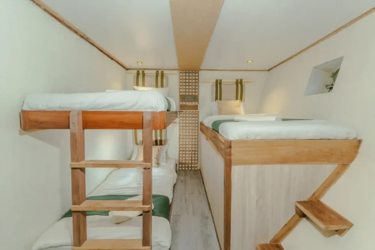 Second sharing cabin on Marea with ensuite bathroom and air conditioning