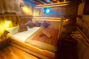 Twin cabin on the lower deck of Mikumba Dua