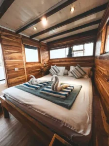 Arafuru Room interior aboard Papiton Lopi