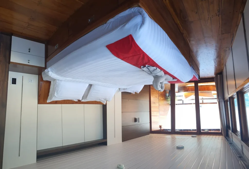 Master cabin aboard Sea Familia 2