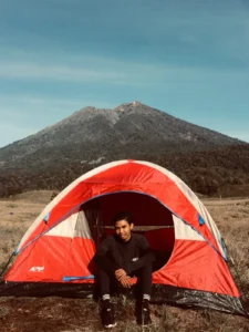 Rinjani Mountain in front of you 02