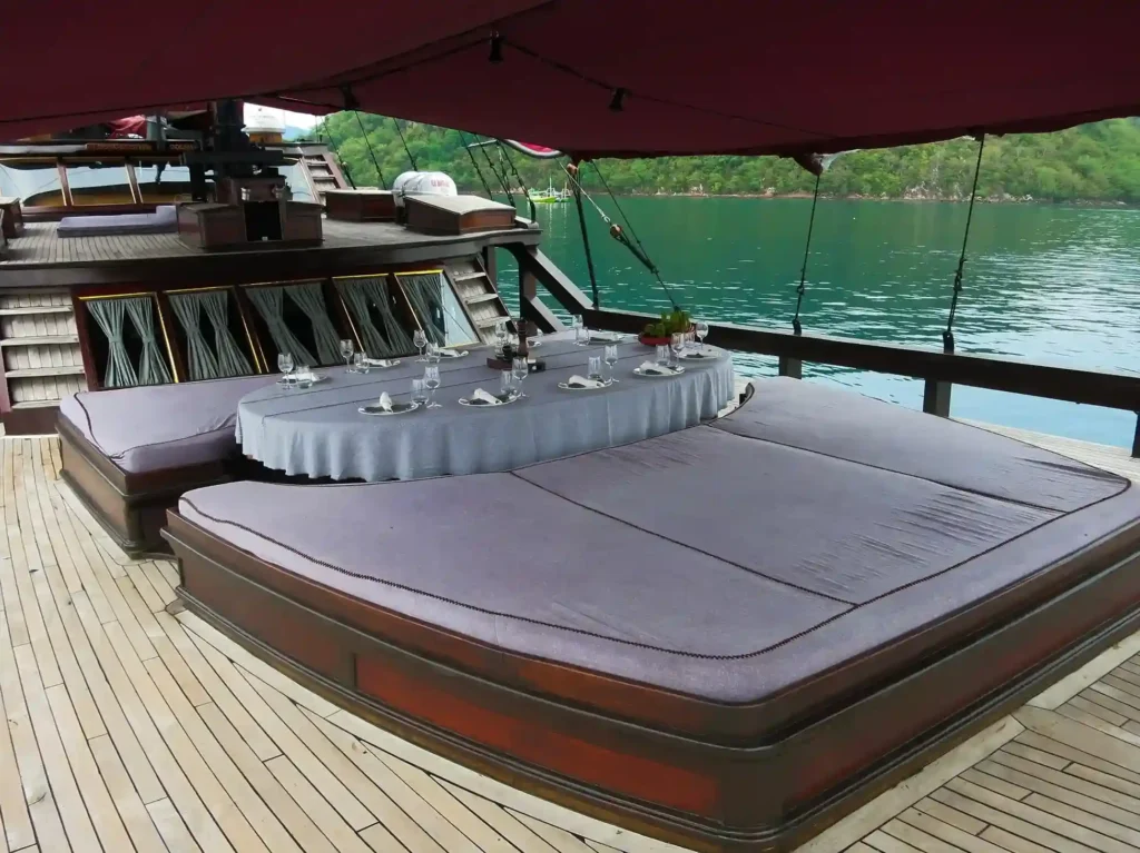 Open-air dining area aboard Manta Mae