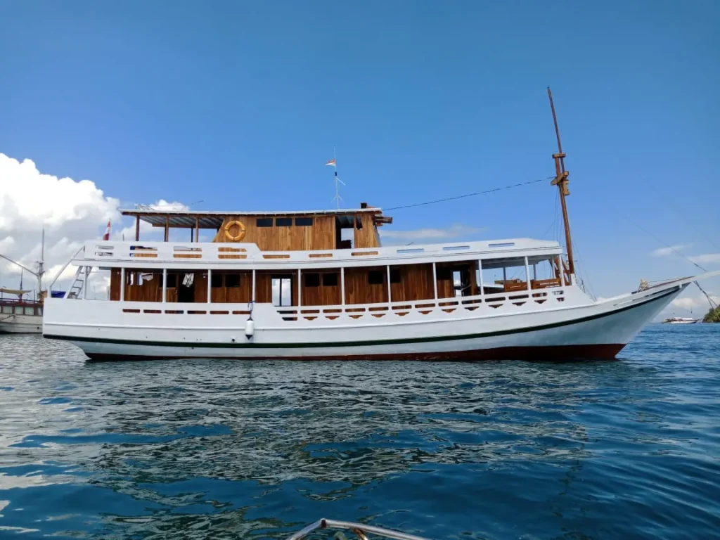 Side view of North Blue Phinisi on the water