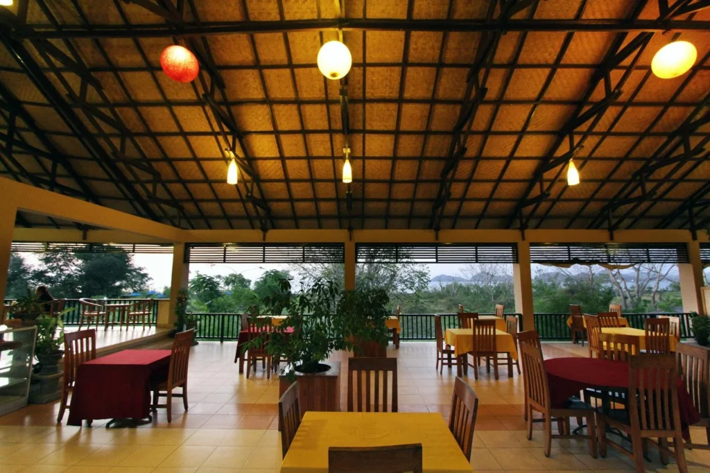 Puri Sari Restaurant interior and ambience in Labuan Bajo