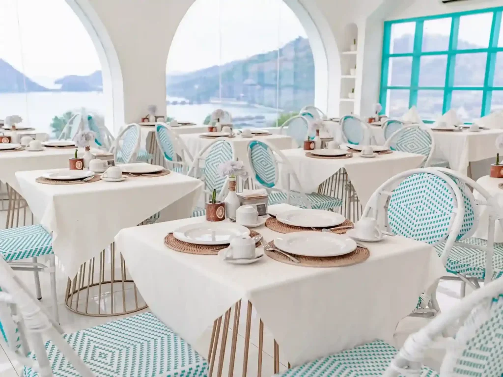 Sangkar Lobster Restaurant interior and ambience in Labuan Bajo
